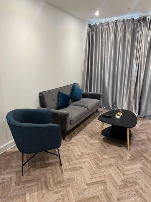 Stunning One Bedroom Apartment ロンドン エクステリア 写真