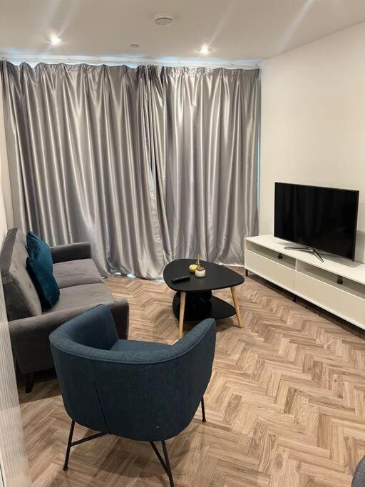 Stunning One Bedroom Apartment ロンドン エクステリア 写真